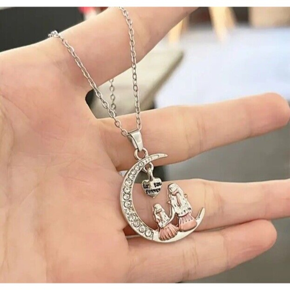 mom and daughter necklace